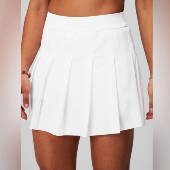 Fabletics Pants - Fabletics White Pleated Athletic Skort